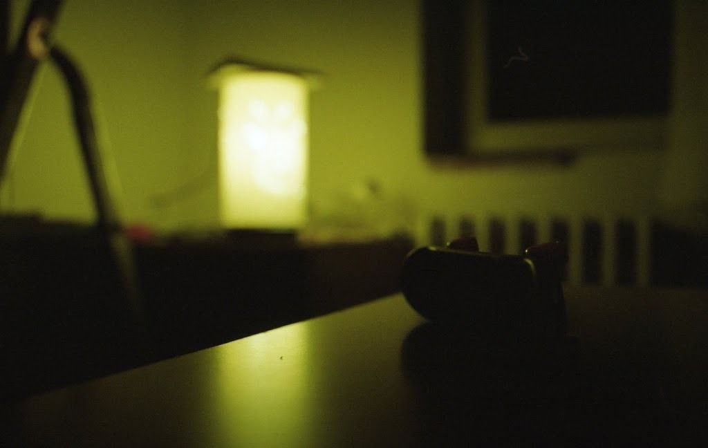 Midnight fingerskate