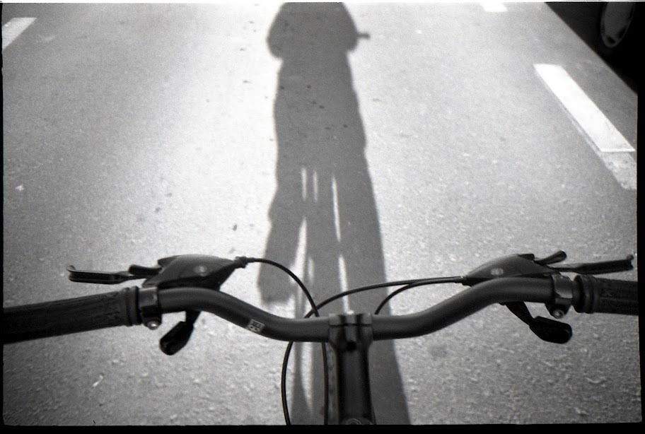 "2EZ (Autopilot’s Lament)"